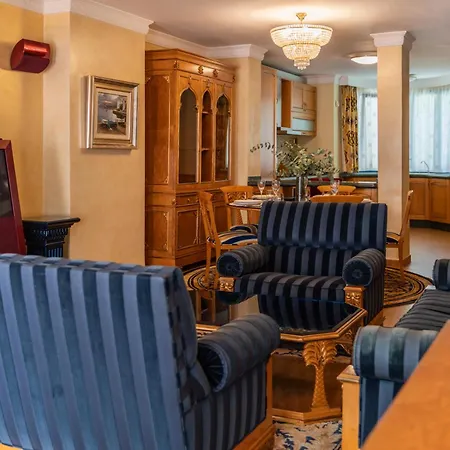 Exclusivo Duplex Senorial En El Corazon De * Marbella