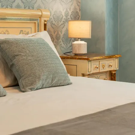 Exclusivo Duplex Senorial En El Corazon De Marbella